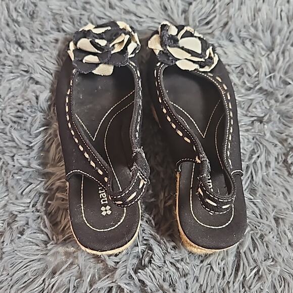 Naturalizer Black Off White Peep Toe Slingback Espadrille Wedge Sandals Sz 6 1/2 - Picture 4 of 11